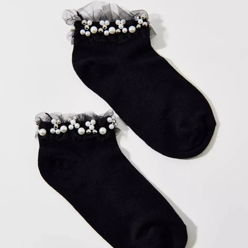 NWT Urban Outfitters Pearl and Ruffle Black Ankle Sock